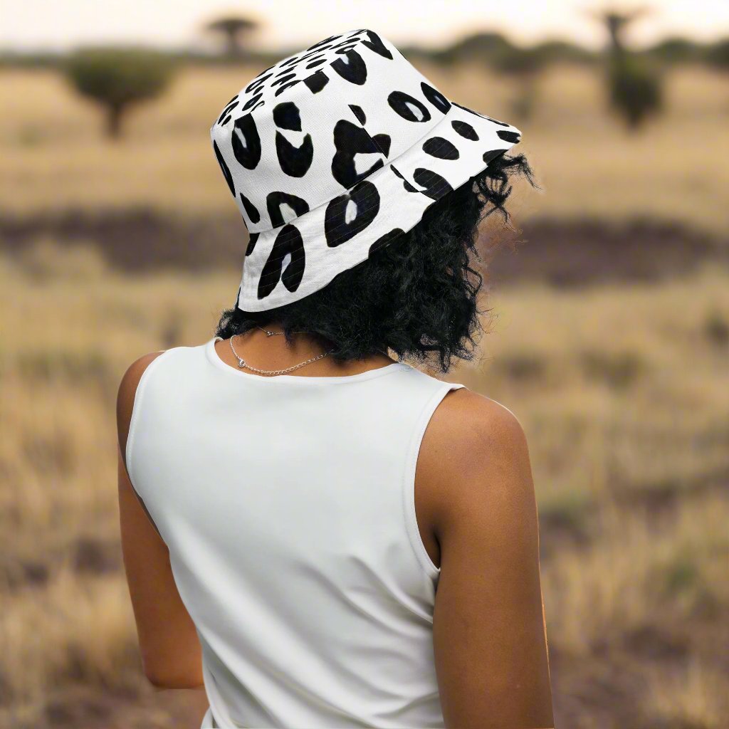 Reversible bucket hat